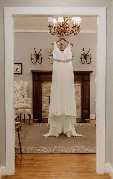 Sarah E. Photography - Photography & Videography