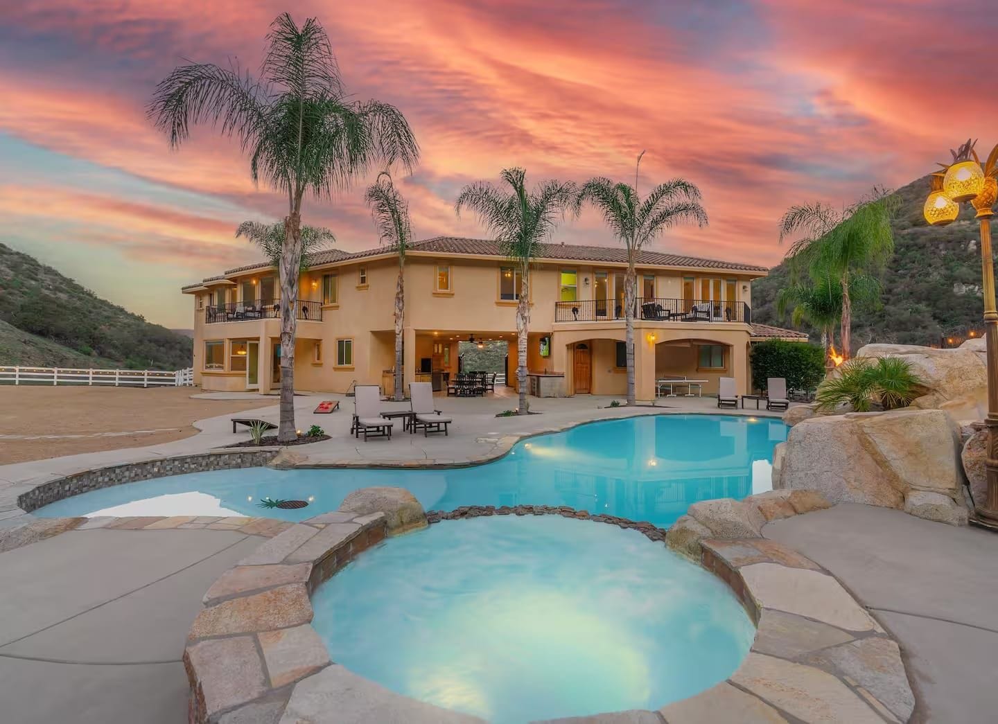 Featured image for What is an Estate Wedding? A Comprehensive Guide