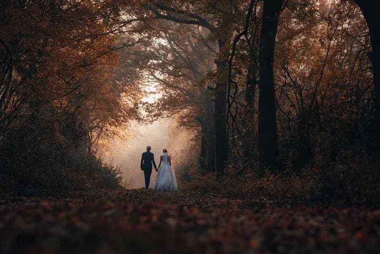 How to Find the Best Photo Spots at Your Wedding Venue