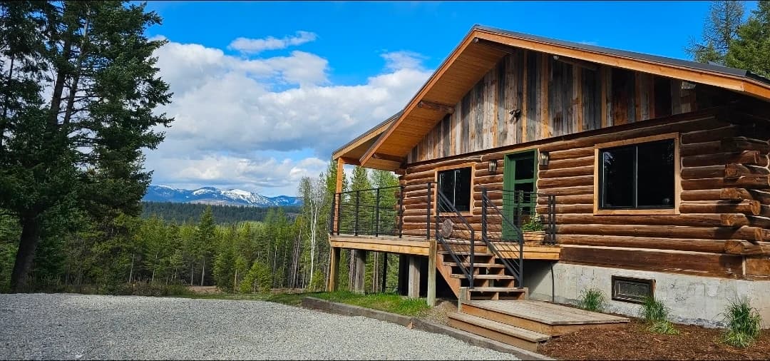 Whitefish Log Estate: Montana Wedding Compound