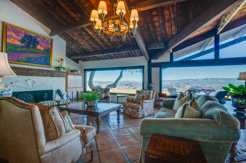 Skyview Retreat – Santa Barbara Panoramic Vistas & Wine Country Magic - Photo 2