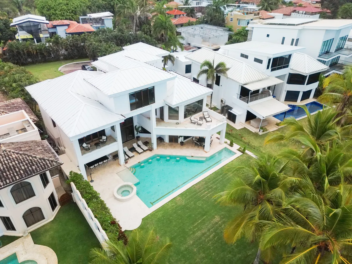 Playa Hermosa Costa Rica Wedding Venues with Lodging | Beachfront Villas | WedStay