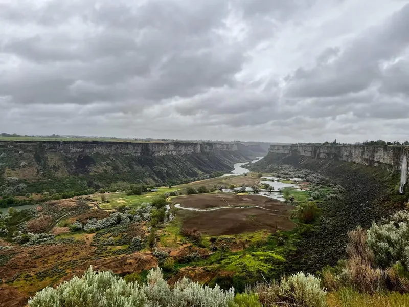 Majestic Snake River Canyon Estate with Indoor Pool & Stunning Views - Photo 2