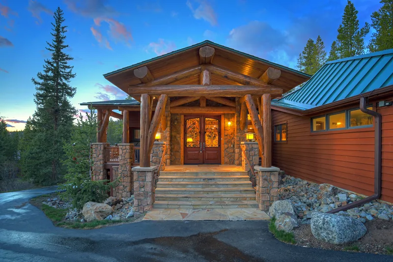 Breckenridge Mountain Chalet with Hot Tub, Game Room & Scenic Views - Photo 1