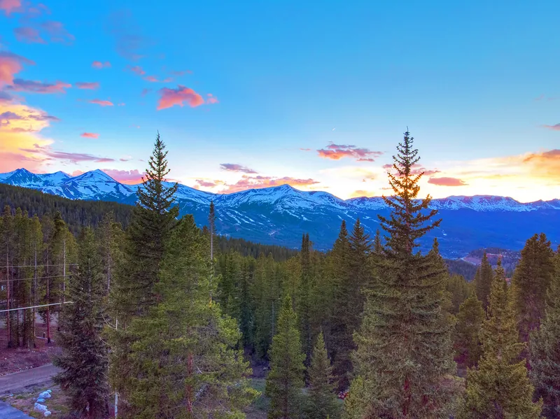 Breckenridge Mountain Chalet with Hot Tub, Game Room & Scenic Views - Photo 3