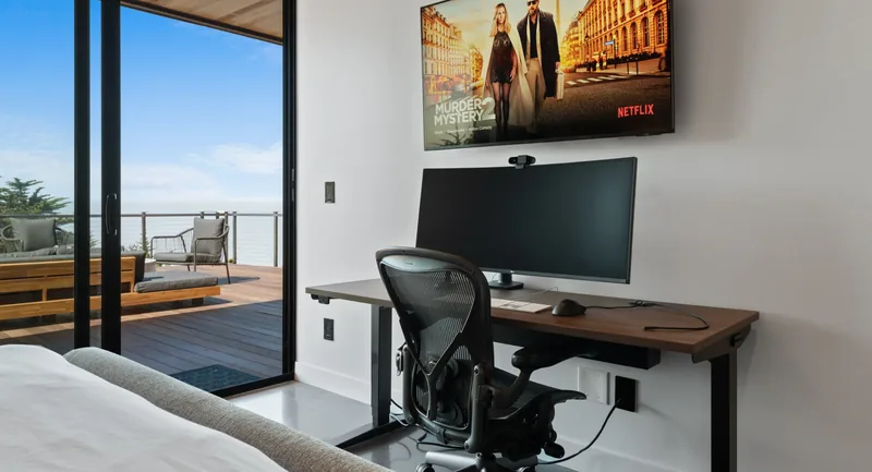 Big Sur Oceanfront Estate with Guest House, Sauna & Endless Views - Photo 3