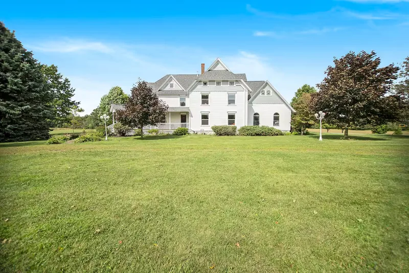 Historic Estate Near Lake Michigan - Photo 1