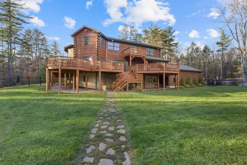 Event space at Forest Estate with Pool & Hot Tub on 62 Private Acres – Connecticut Wedding Retreat