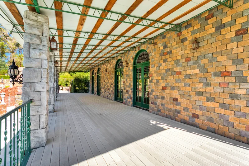 Event space at Fairy-Tale Inspired Manor with Ballroom, Hedge Maze & Gardens – Temecula, California