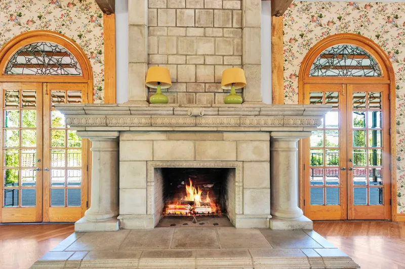 Event space at Fairy-Tale Inspired Manor with Ballroom, Hedge Maze & Gardens – Temecula, California