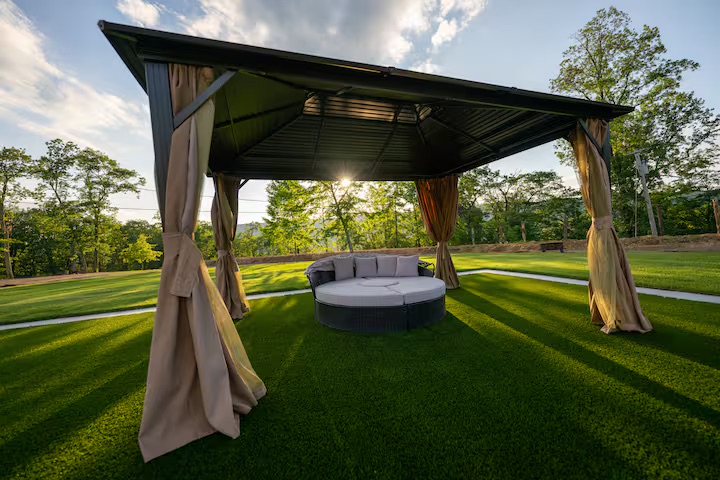 Event space at New Jersey /NY Wedding Estate with Pool, Hot Tub, and Pickleball – Easy New York City Access