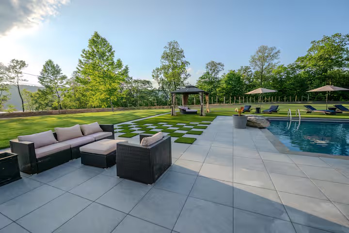 Event space at New Jersey /NY Wedding Estate with Pool, Hot Tub, and Pickleball – Easy New York City Access