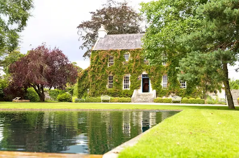 Classic garden wedding inspiration — Elegant 14-Acre Irish Estate with Courtyard Suites & Historic Gardens –Near Dublin in Ballintubbert, County Laois. Elegant 14-Acre Irish Estate with Courtyard…