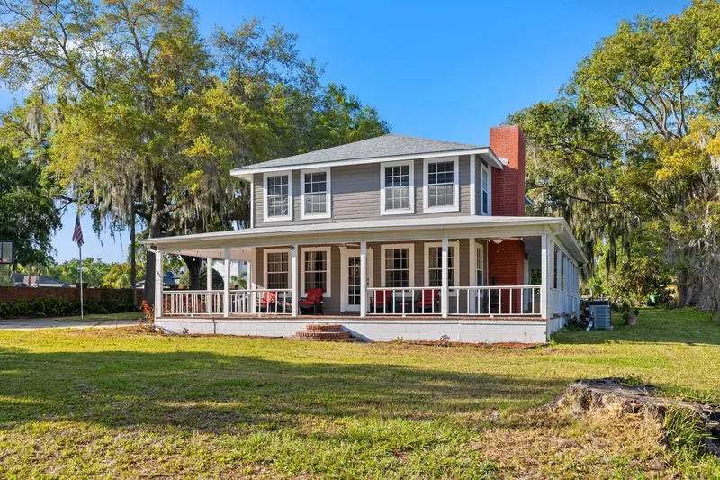 Lakeside Retreat near Tampa with Wraparound Porch & Water Views - Photo 1