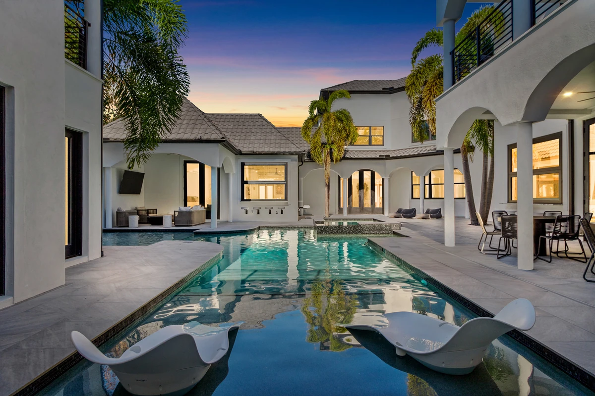 Tampa Wedding Venues with Lodging | Private Estates & Mansions | WedStay