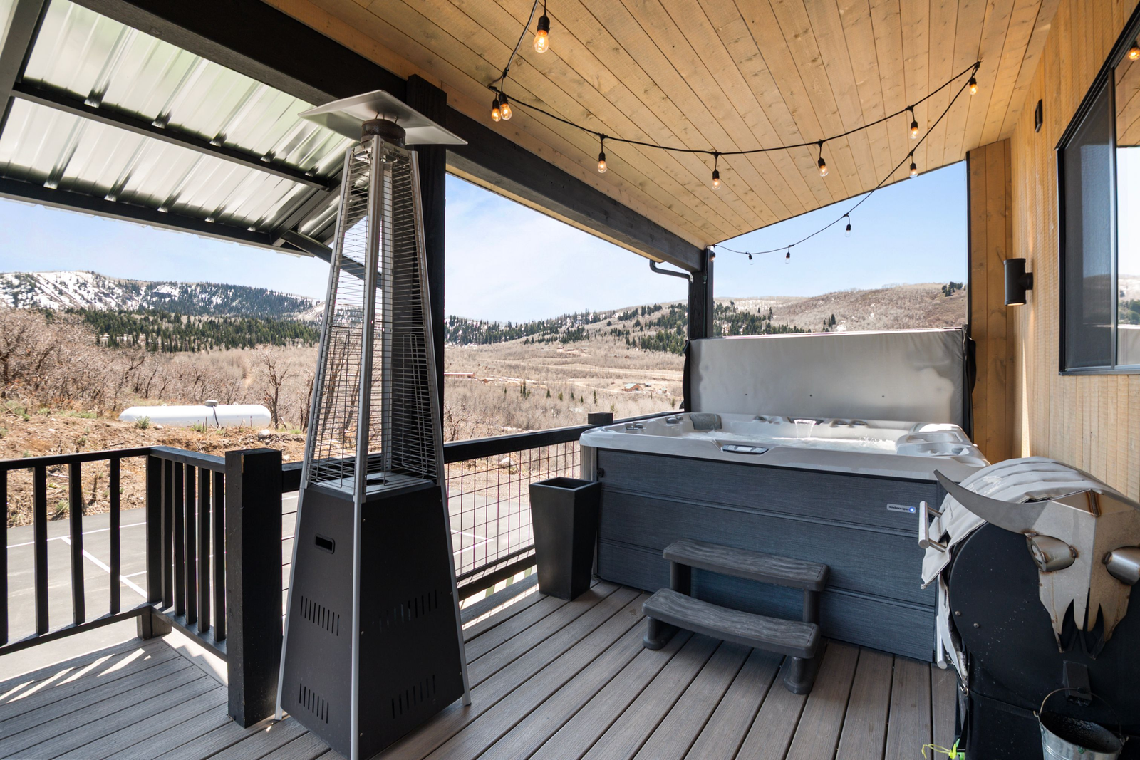 Outdoor amenities and gathering areas