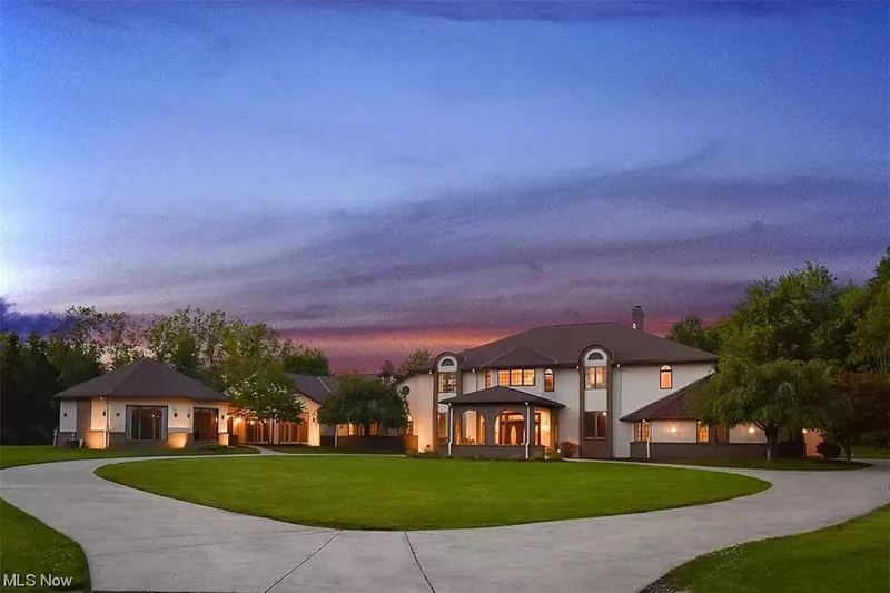 Event space at 12,000 Sq Ft Luxury Mansion in Ohio