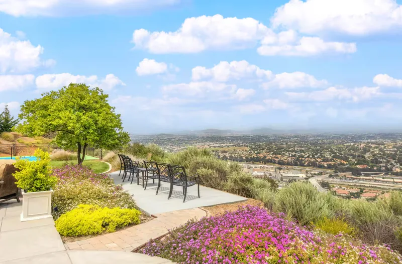 Event space at Temecula Hills Estate with Pool, Pickleball Court & Guest House