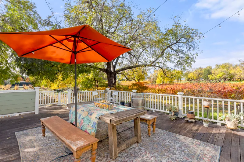 Event space at Napa Valley Victorian Vineyard Estate