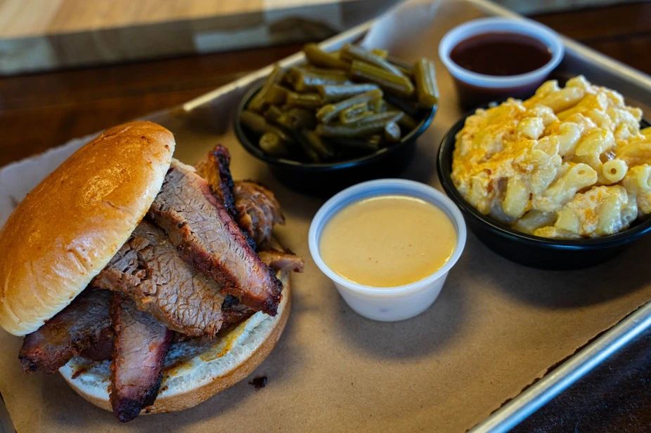 Little Pigs BBQ - Main Portfolio